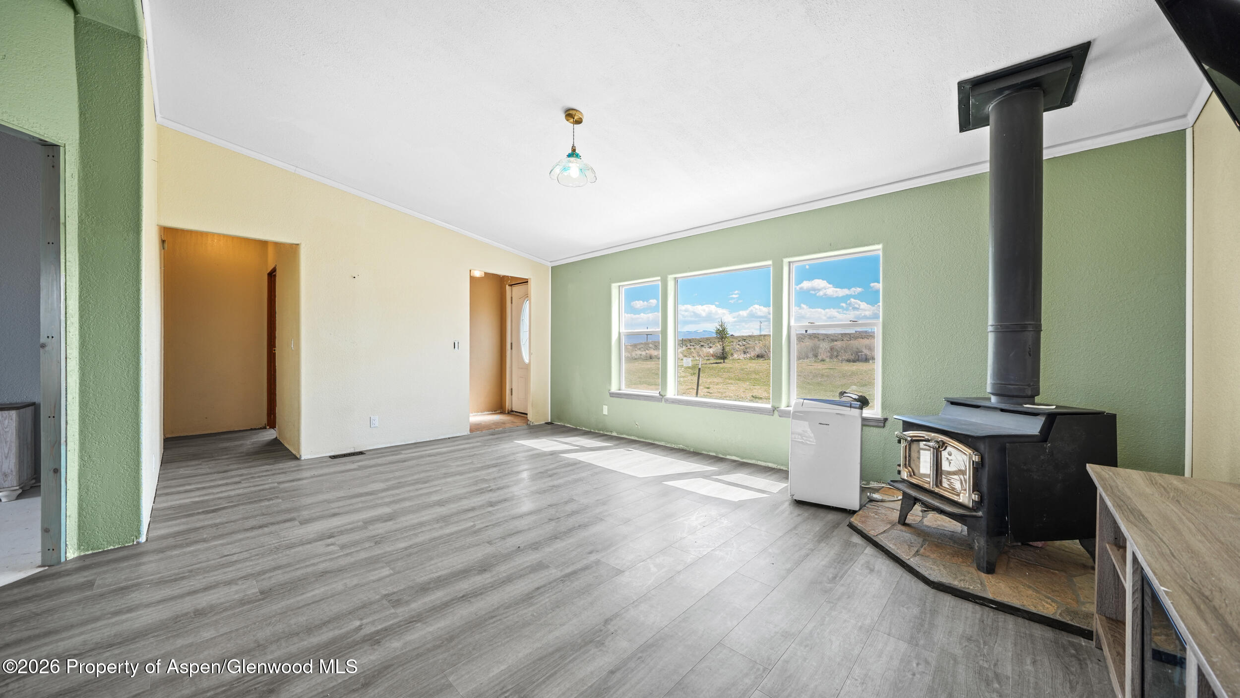 1300 Quick Silver Way Rifle, CO 81650 - Photo 8 of 35 Living Room