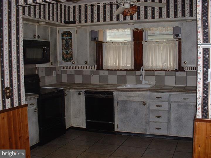 4012 State Road Drexel Hill, PA 19026 - Photo 3 of 22