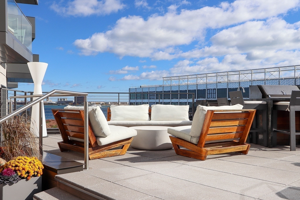 300 Pier 4 Blvd., Unit 8A Boston, MA 02210 - Photo 26 of 39
