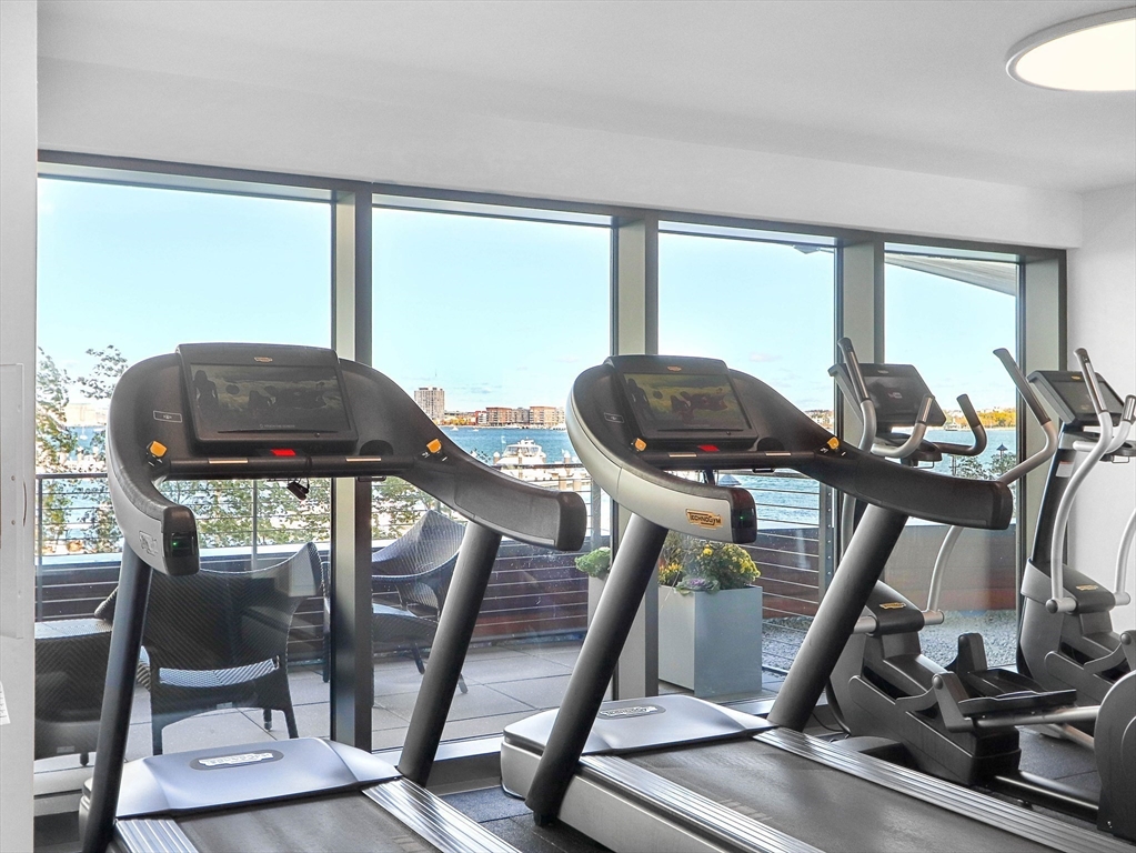 300 Pier 4 Blvd., Unit 8A Boston, MA 02210 - Photo 29 of 39