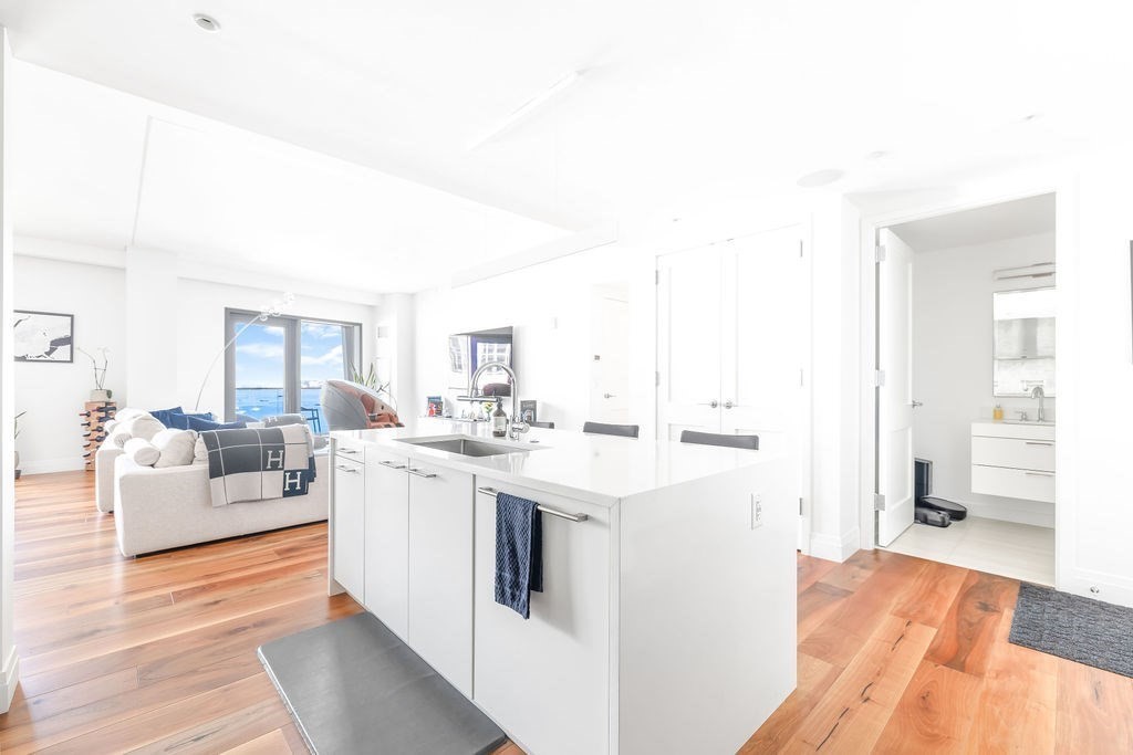 300 Pier 4 Blvd., Unit 8A Boston, MA 02210 - Photo 10 of 39