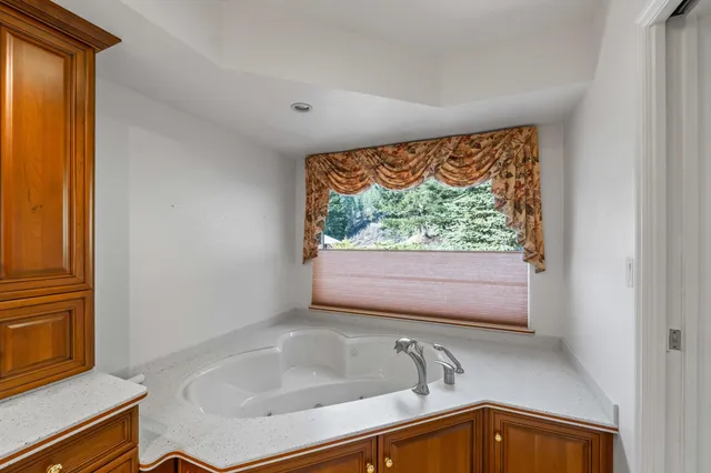 $699,000 | 128 C Buena Vista Drive, Colville, WA 99114