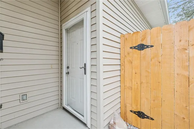 $565,000 | 6 Briarfield Drive, Marrero, LA 70072