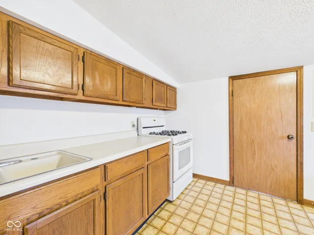 $140,000 | 687 West Mill Street, Middletown, IN 47356