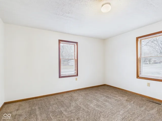 $140,000 | 687 West Mill Street, Middletown, IN 47356