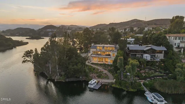 $8,799,000 | 2112 Trentham Road, Westlake Village, CA 91361