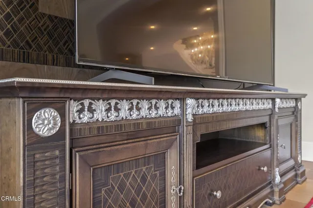 $8,799,000 | 2112 Trentham Road, Westlake Village, CA 91361