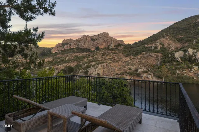 $8,799,000 | 2112 Trentham Road, Westlake Village, CA 91361