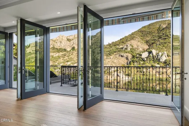 $8,799,000 | 2112 Trentham Road, Westlake Village, CA 91361