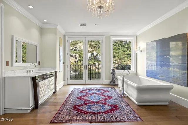 $8,799,000 | 2112 Trentham Road, Westlake Village, CA 91361