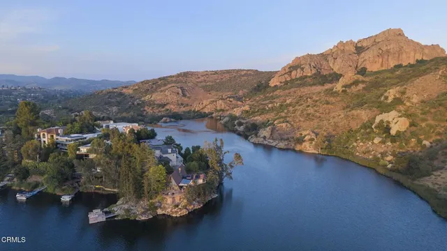 $8,799,000 | 2112 Trentham Road, Westlake Village, CA 91361