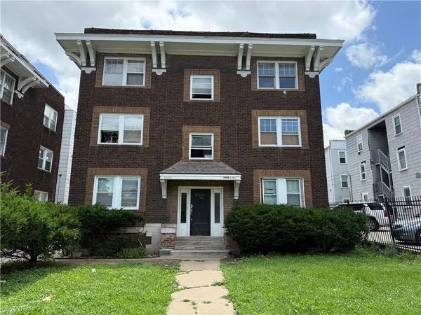 $395,000 | 3909 Scarritt Avenue, Kansas City, MO 64123