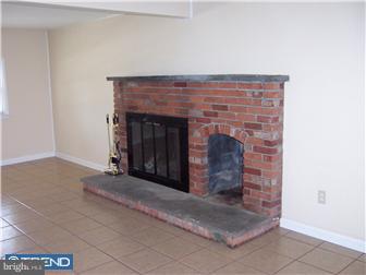 704 South Harmony Road Newark, DE 19713 - Photo 3 of 9 Gallery Image 3