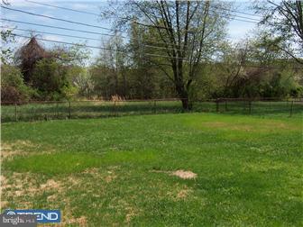 704 South Harmony Road Newark, DE 19713 - Photo 5 of 9 Exterior Back