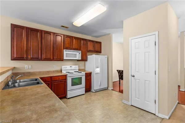 $309,900 | 2057 Craver Meadows Drive, Winston-Salem, NC 27127