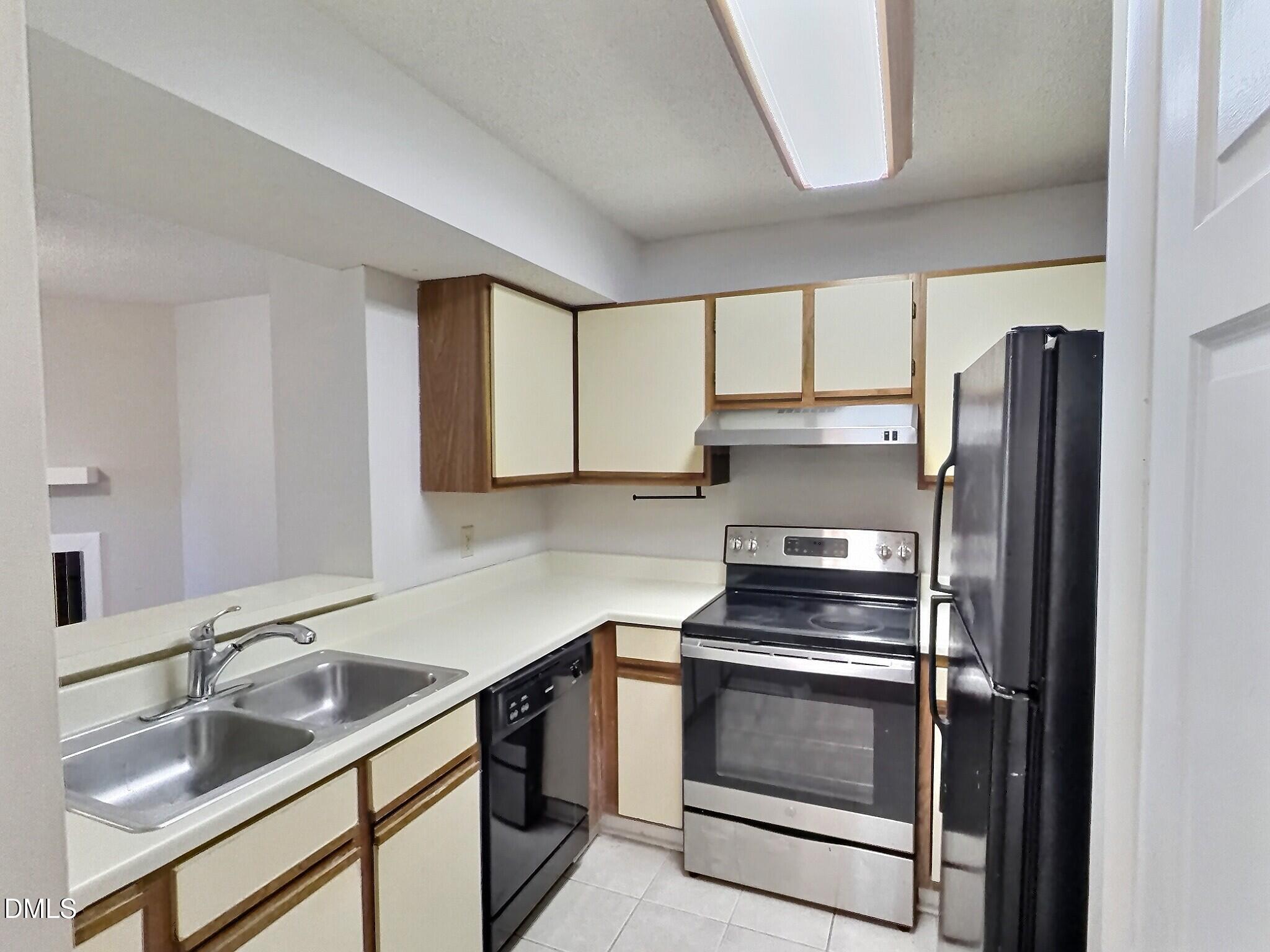 3803 Chimney Ridge Place, Unit 3 Durham, NC 27713 - Photo 3 of 13 exposio_133192747