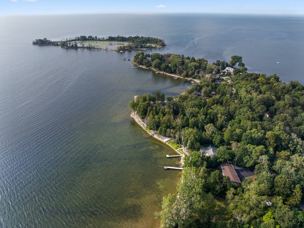 4101 Snake Island Road Sturgeon Bay, WI 54235 - Photo 2 of 46 Gallery Image 2