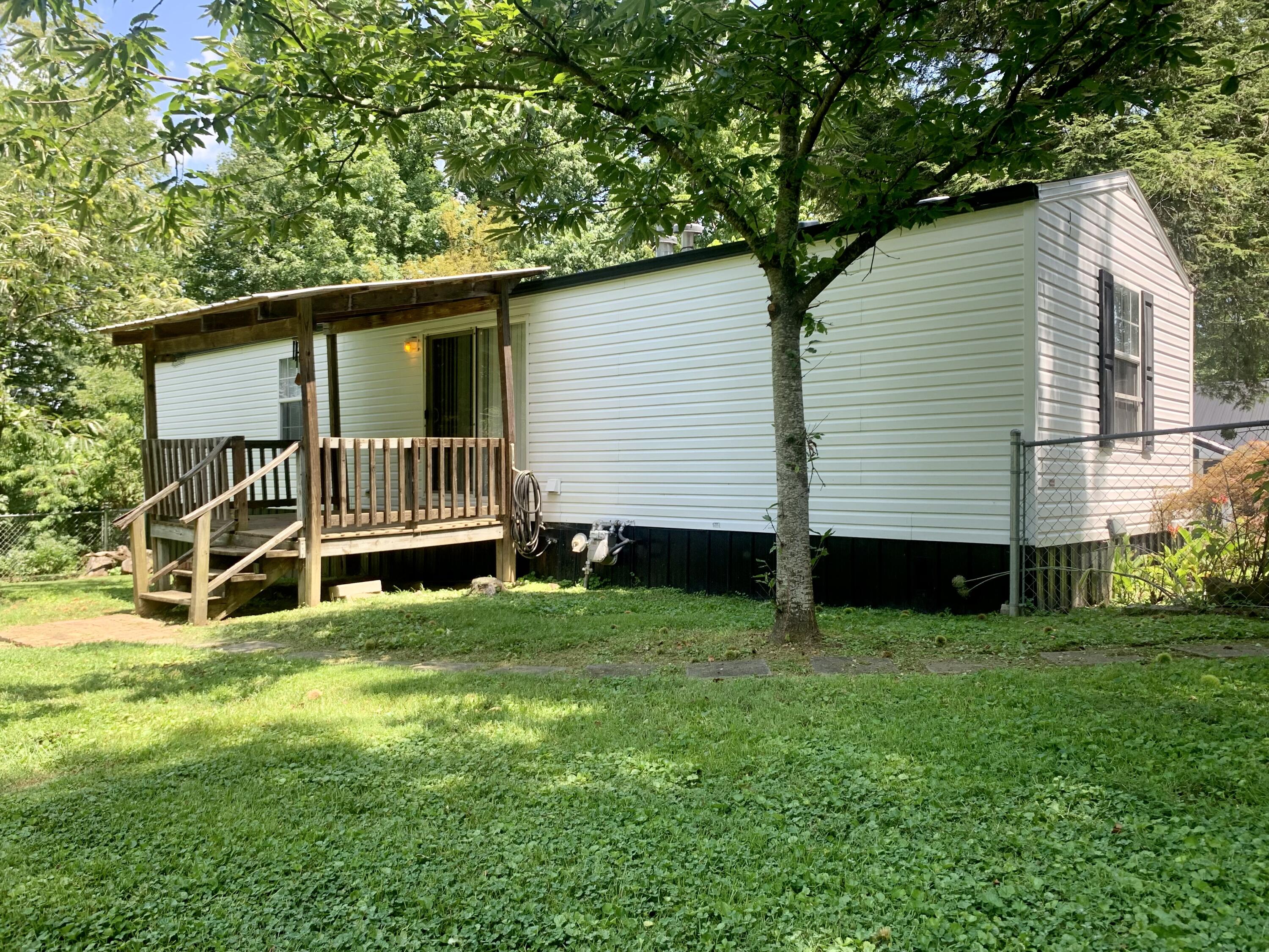 702 Conductor Street Corbin, KY 40701 - Photo 8 of 28 IMG_1283
