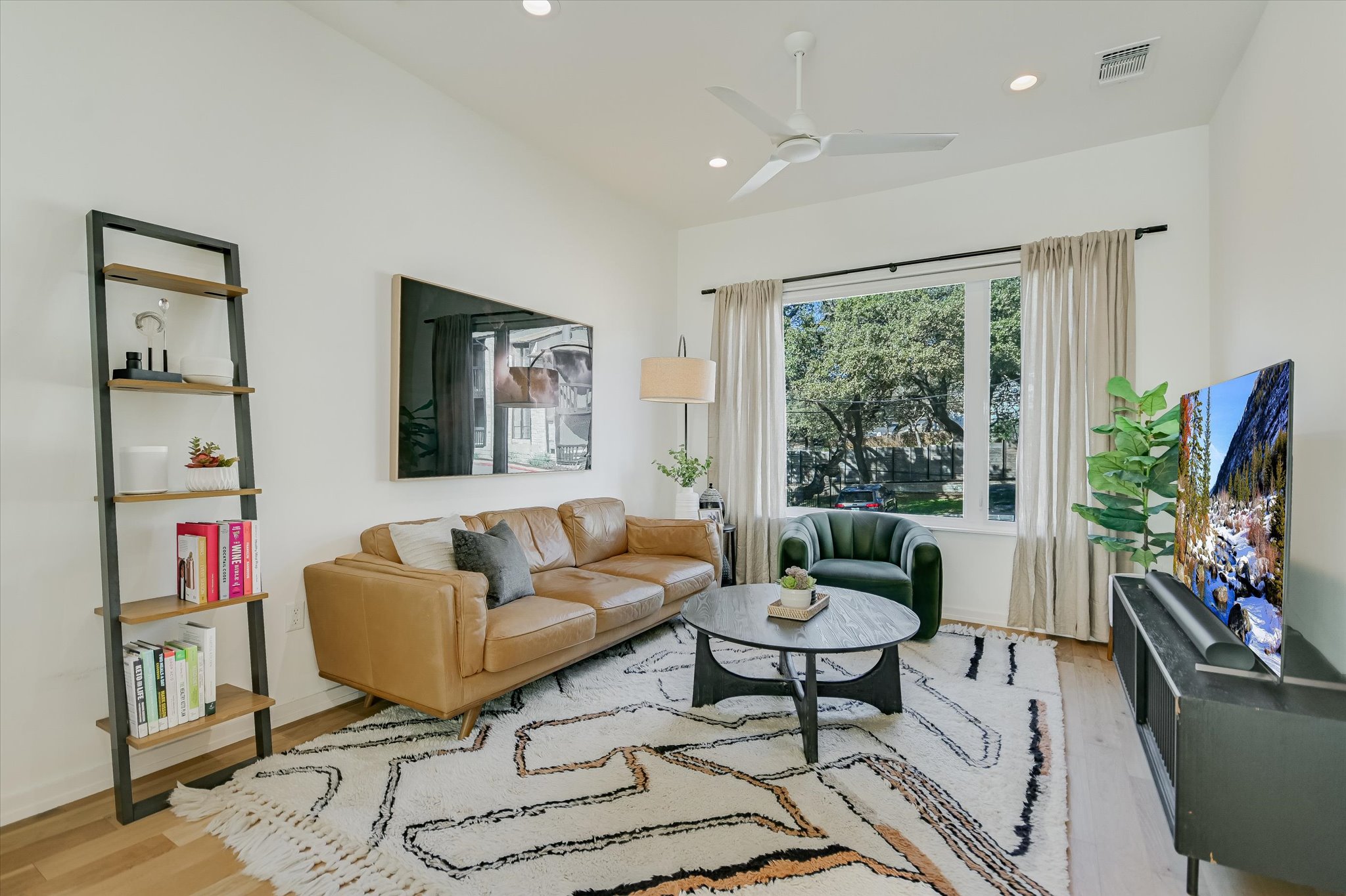 410 West Alpine Road, Unit 3 Austin, TX 78704 - Photo 9 of 32