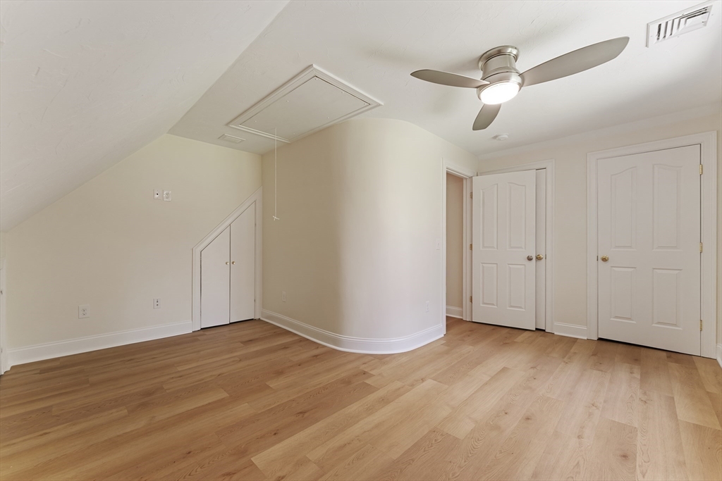 10 Mayflower Path Wayland, MA 01778 - Photo 25 of 33