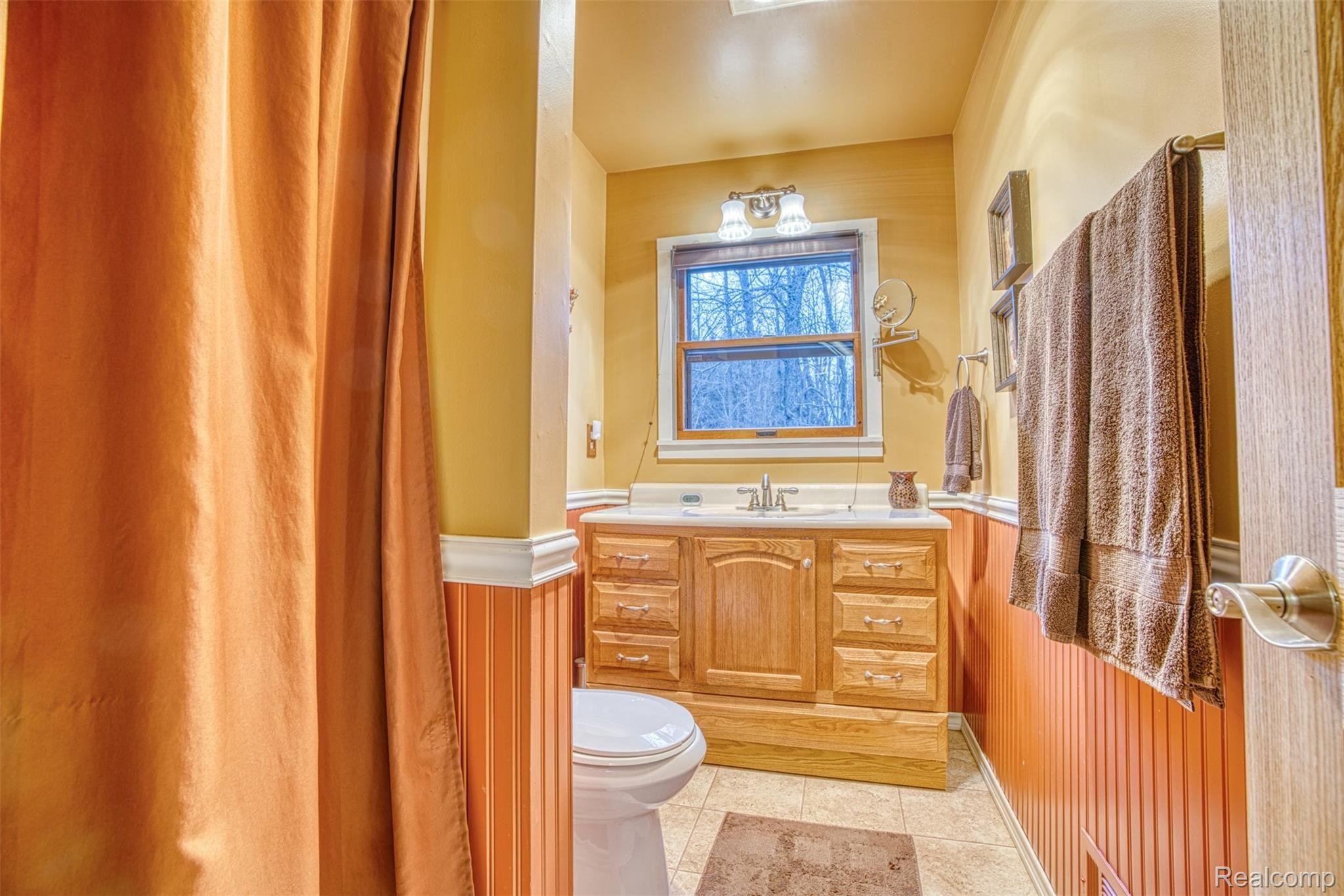 7341 Hogan Road Fenton, MI 48430 - Photo 30 of 47 DSC02520_21.jpg