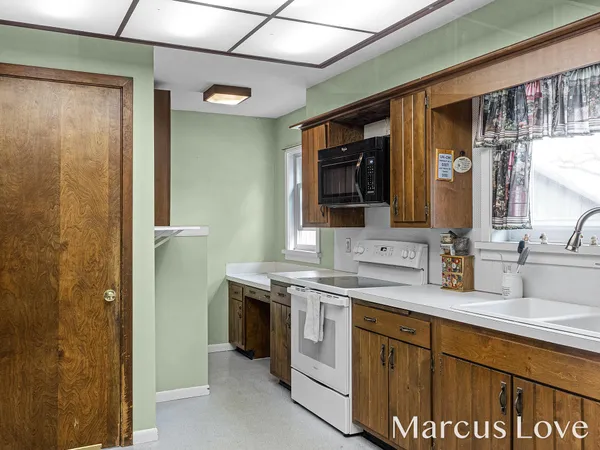 $189,900 | 318 Sanborn Avenue, Big Rapids, MI 49307