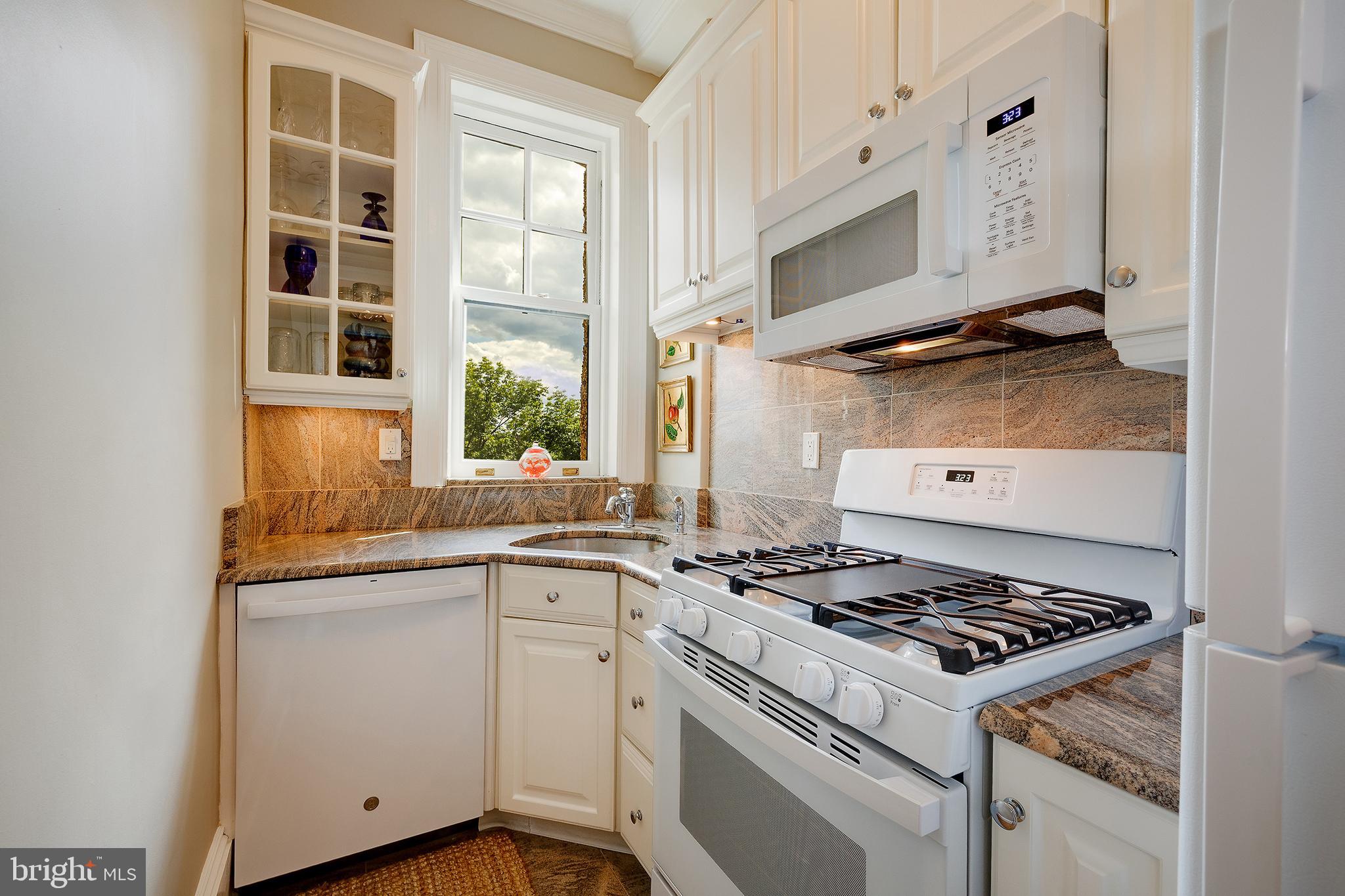 2853 Ontario Road Northwest, Unit 508 Washington, DC 20009 - Photo 7 of 42