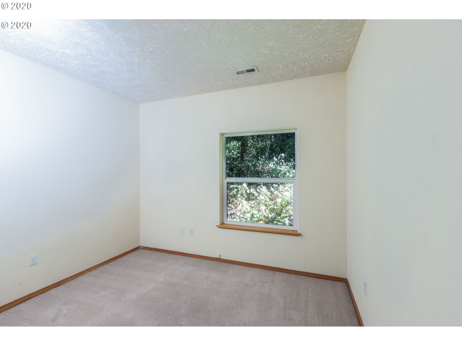 2619 Northeast Rocky Butte Road Portland, OR 97220 - Photo 26 of 31 Gallery Image 26