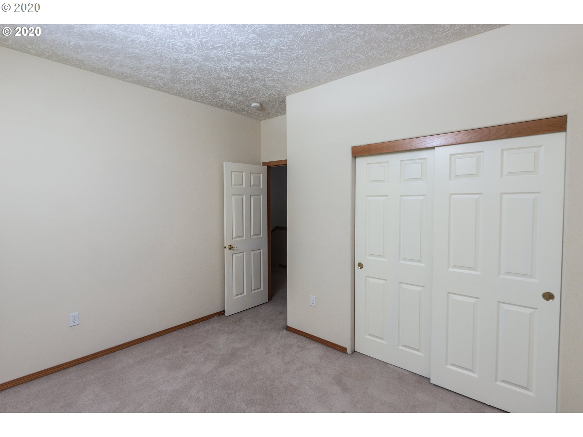 2619 Northeast Rocky Butte Road Portland, OR 97220 - Photo 27 of 31 Gallery Image 27