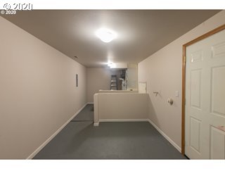 2619 Northeast Rocky Butte Road Portland, OR 97220 - Photo 29 of 31 Gallery Image 29