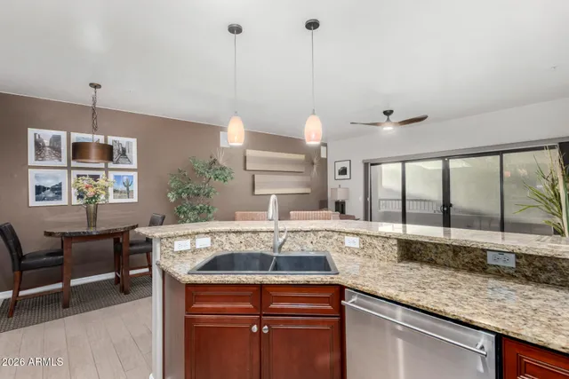 $435,000 | 20660 North 40th Street, Unit 2099, Phoenix, AZ 85050