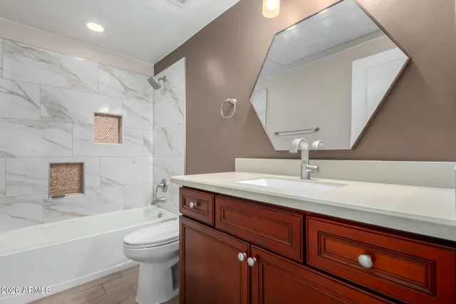 $435,000 | 20660 North 40th Street, Unit 2099, Phoenix, AZ 85050