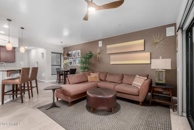 $435,000 | 20660 North 40th Street, Unit 2099, Phoenix, AZ 85050