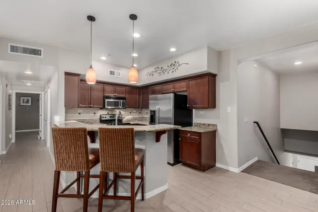 $435,000 | 20660 North 40th Street, Unit 2099, Phoenix, AZ 85050