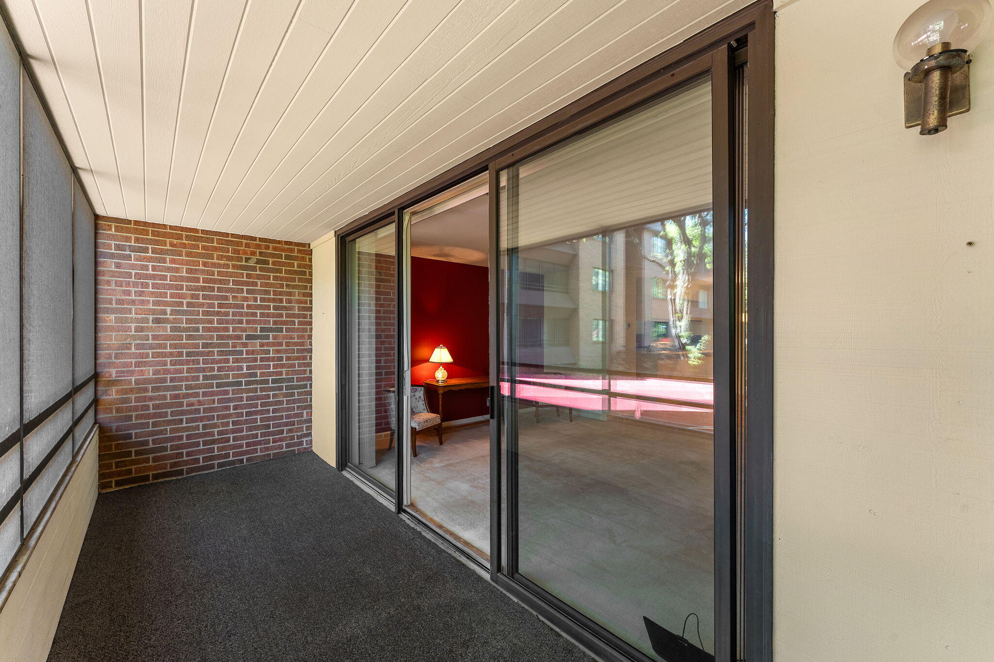910 Ridge Road, Unit 203 Munster, IN 46321 - Photo 8 of 31 2048x1365