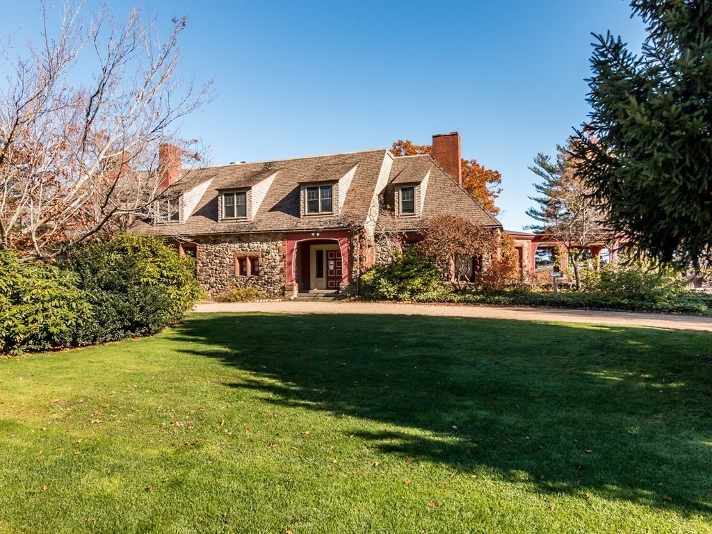 719 Cabot Street Beverly, MA 01915 - Photo 2 of 36