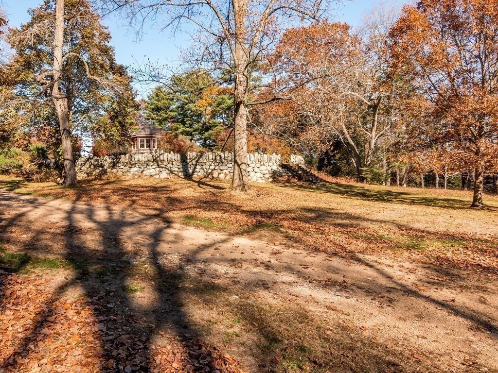 719 Cabot Street Beverly, MA 01915 - Photo 31 of 36