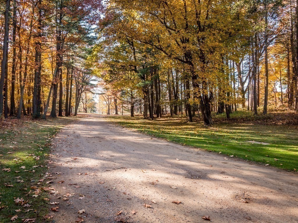 719 Cabot Street Beverly, MA 01915 - Photo 7 of 36