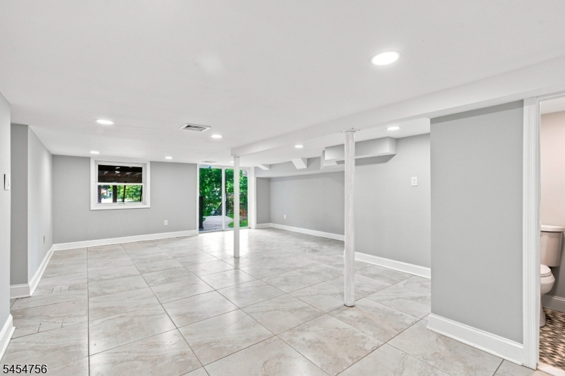 115 Wildwood Road Oak Ridge, NJ 07438 - Photo 19 of 28 Gallery Image 19