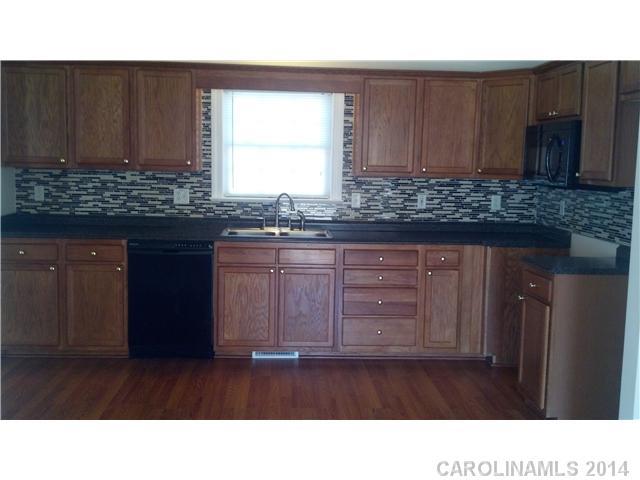 2827 Brantley Road Kannapolis, NC 28083 - Photo 3 of 16 Gallery Image 3
