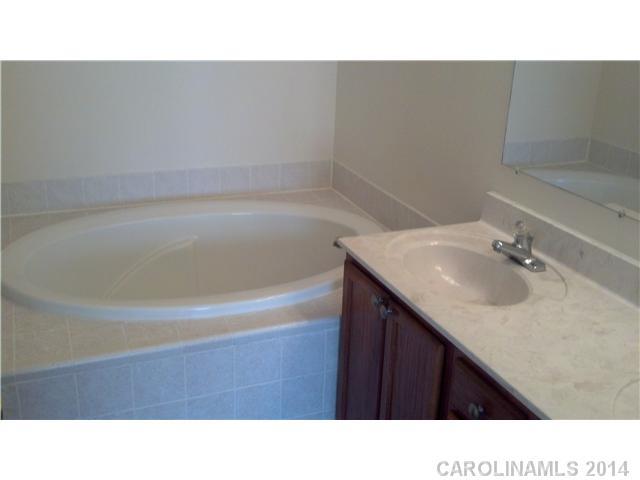 2827 Brantley Road Kannapolis, NC 28083 - Photo 6 of 16 Gallery Image 6
