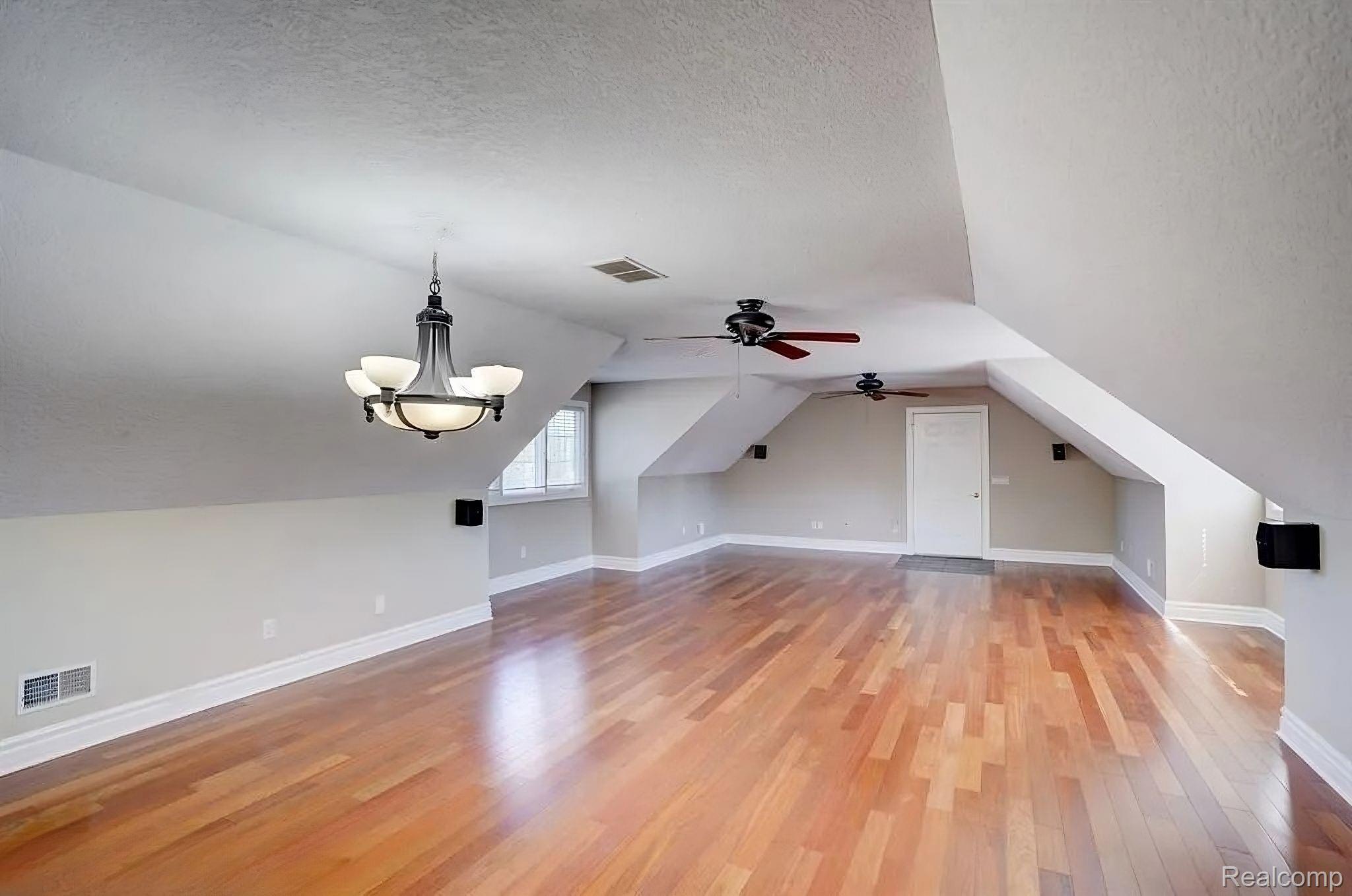 2571 North Long Lake Road Fenton, MI 48430 - Photo 53 of 78