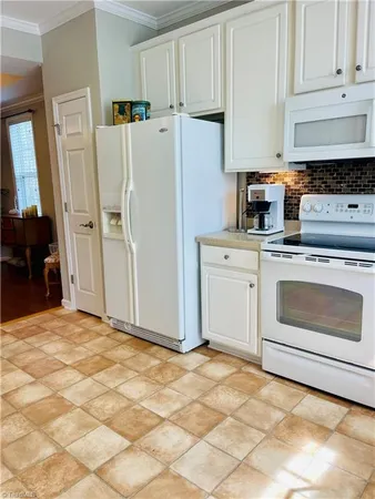 $414,000 | 5765 Knoll Court, Lewisville, NC 27023