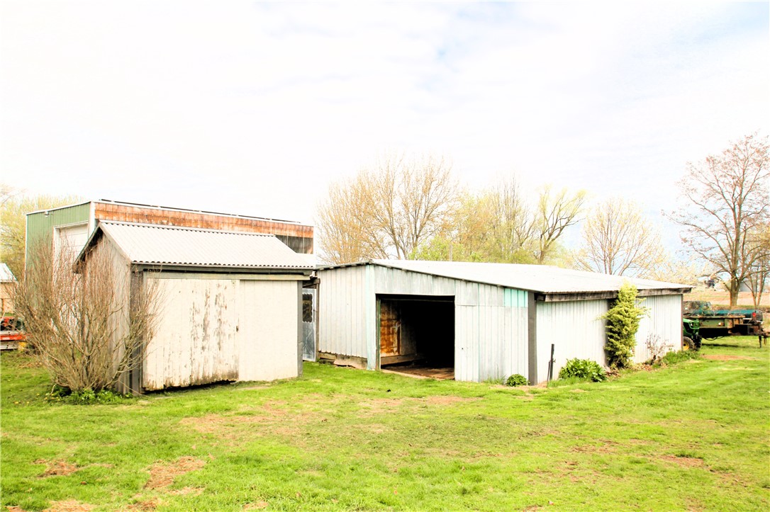 12621 Presbyterian Road Ridgeway, NY 14479 - Photo 15 of 47