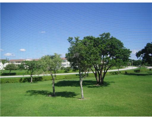 2093 Wolverton East, Unit 2093 Boca Raton, FL 33434 - Photo 2 of 11 View From Patio