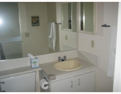 2093 Wolverton East, Unit 2093 Boca Raton, FL 33434 - Photo 10 of 11 Master Bathroom