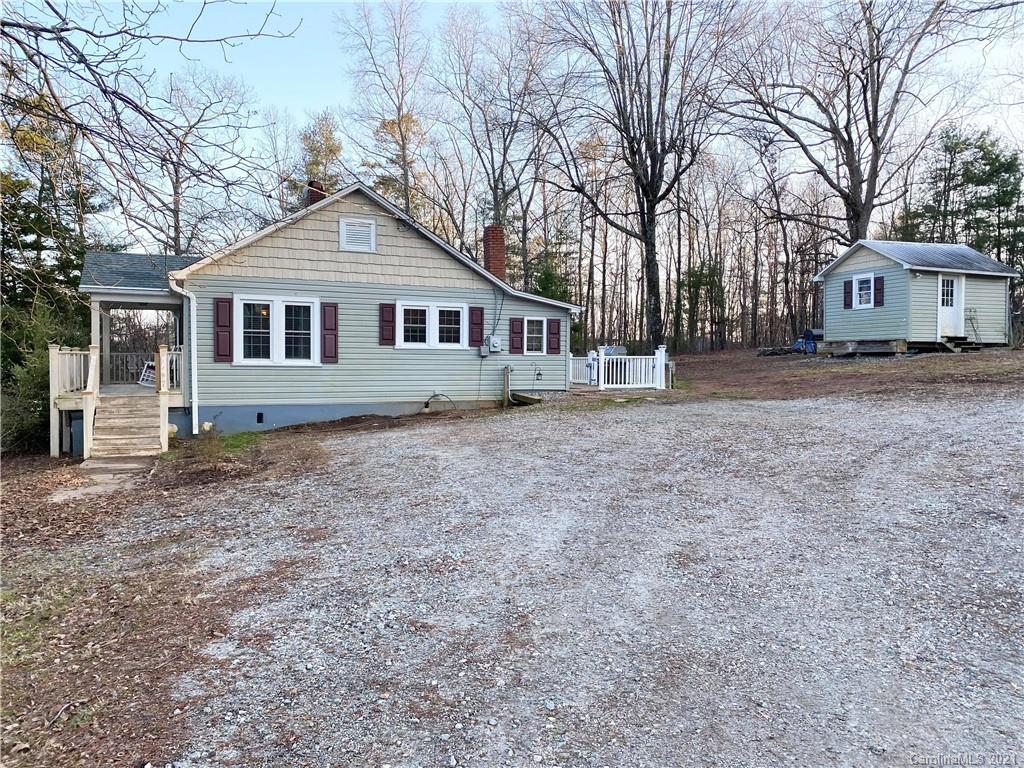 296 Cedar Valley Road Hudson, NC 28638 - Photo 4 of 28 Gallery Image 4