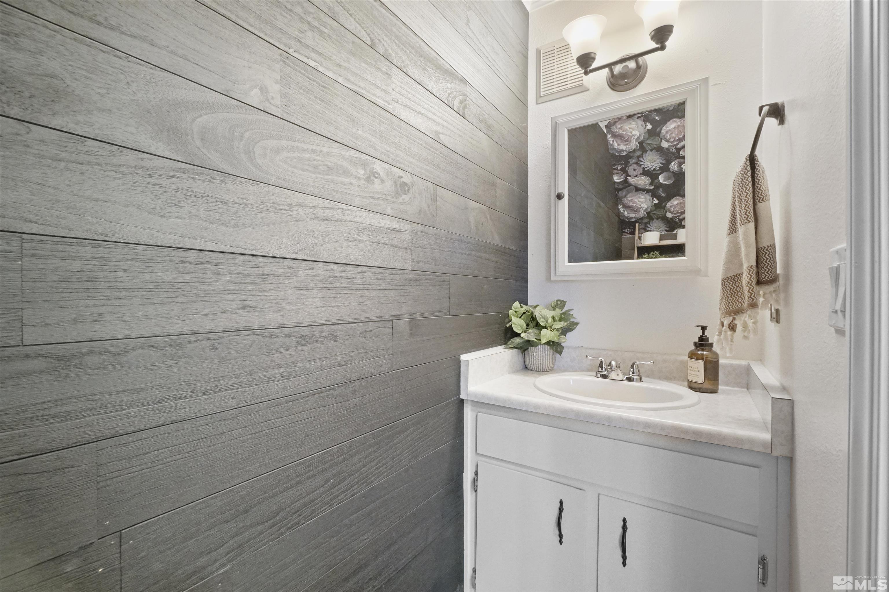 1363 Waterloo Lane, Unit D Gardnerville, NV 89410 - Photo 10 of 23 Photo 10