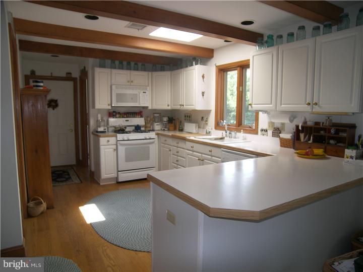 4720 Nottingham Way Doylestown, PA 18902 - Photo 8 of 21 Kitchen