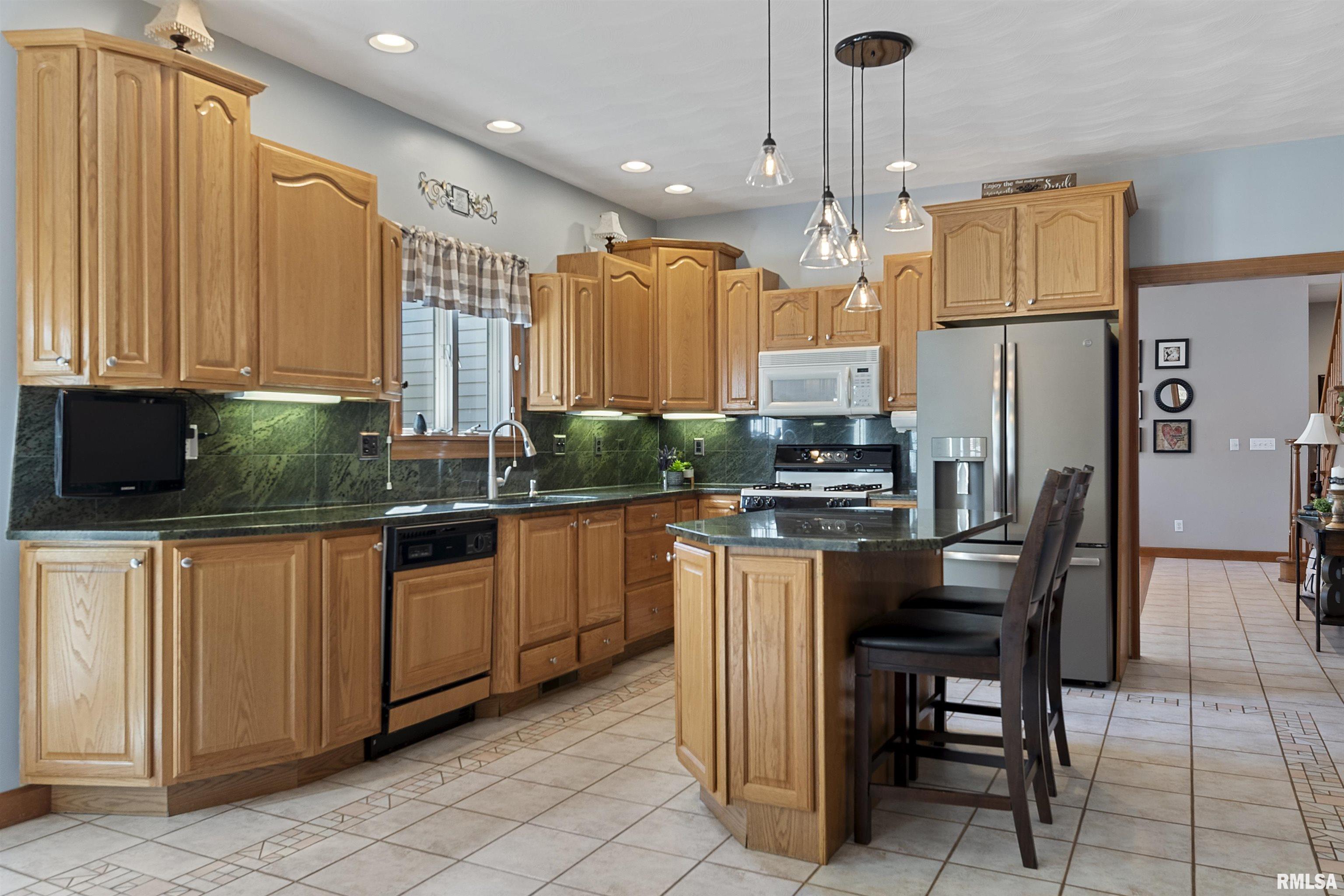 2500 Sage Lane Springfield, IL 62711 - Photo 15 of 61